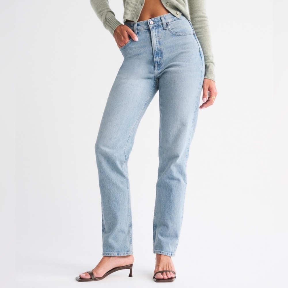 Abercrombie & Fitch Curve Love 90s Straight Ultra High Rise - Picture 2 of 5